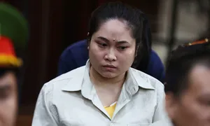 Đàn em bà trùm Oanh Hà khai cách dàn cảnh qua mắt biên phòng Đàn em bà trùm Oanh Hà khai cách dàn cảnh qua mắt biên phòng