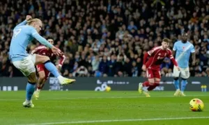 Haaland sút phạt đền tệ nhất trong top 5 giải VĐQG châu Âu